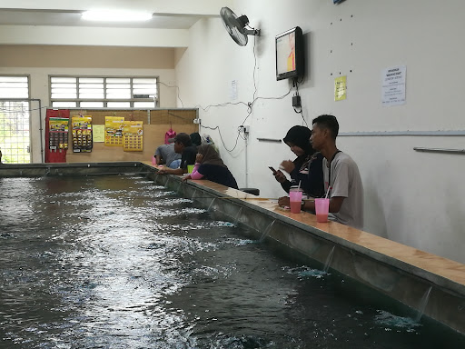 Kolam Pancing Udang Padang Serai