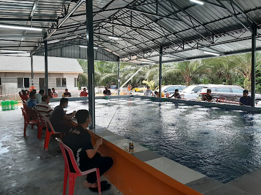 KOLAM UDANG KKS MUAR