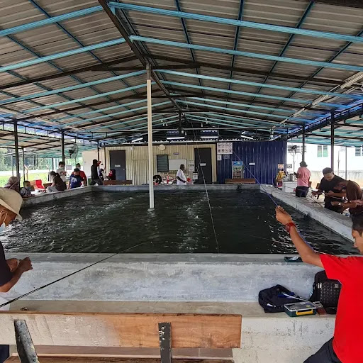 Kolam Pancing Empire Raja Udang