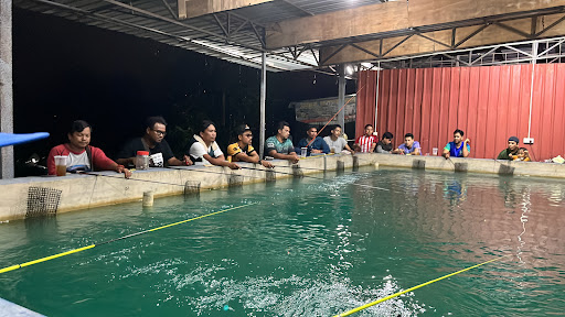 Kolam Pancing Udang Galah Along