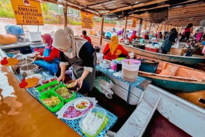 pasar terapung pantai suri 1