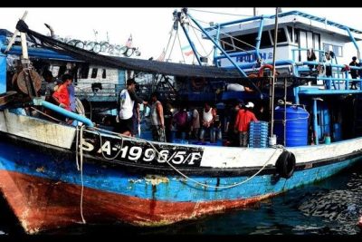 pelabuhan kapal ikan semporna kostom